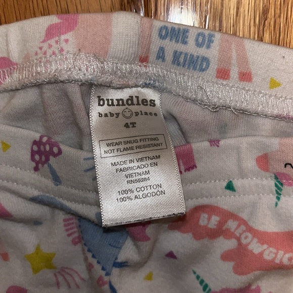 BUNDLES BABY PLACE PJS - Picture 4 of 5